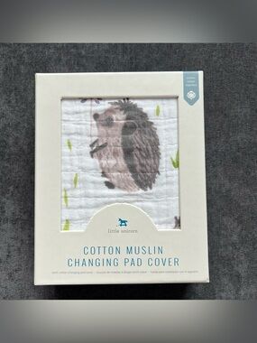 NIB Little Unicorn Cotton Muslin Changing Pad Cover- Hedgehogs